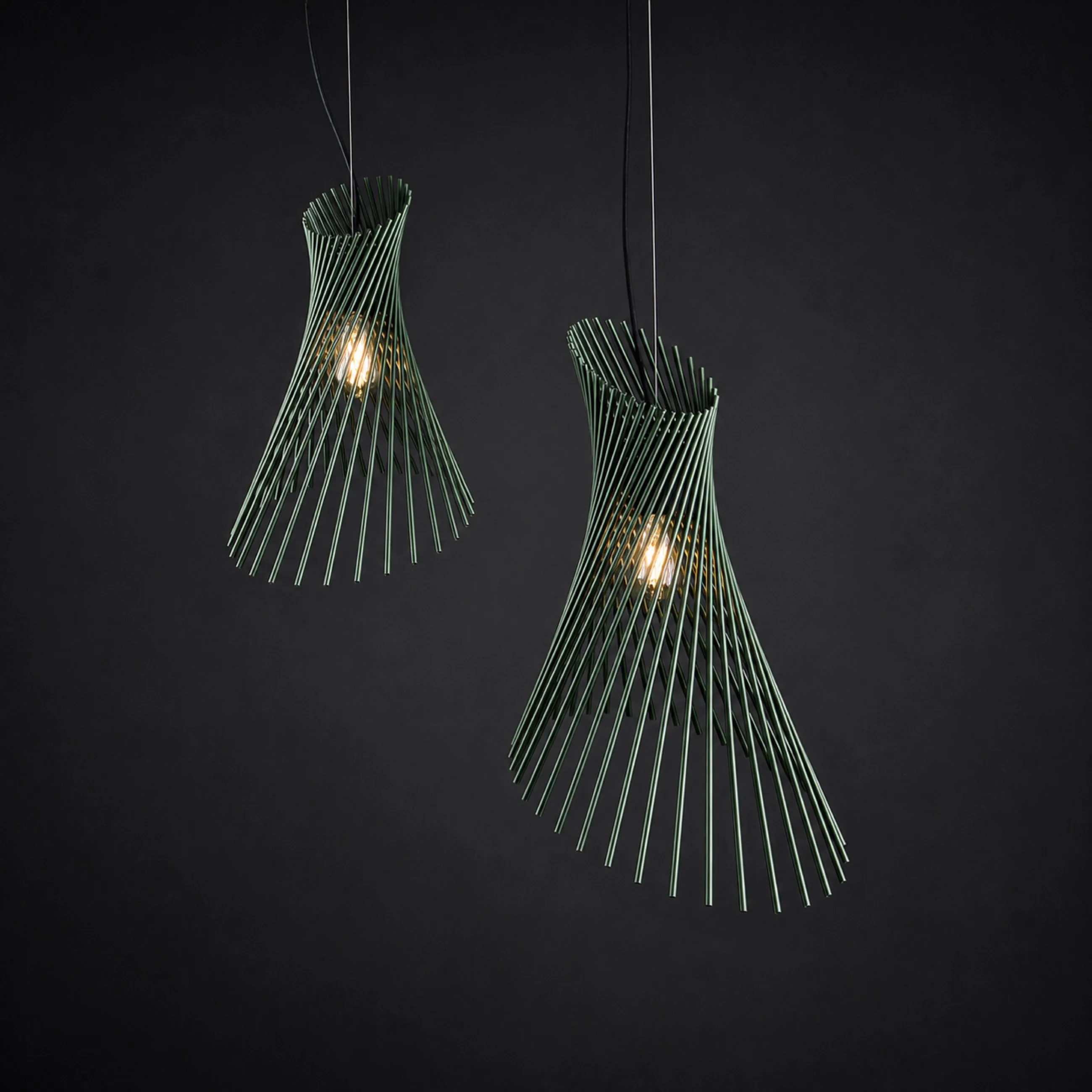 Diva pendant light, studio photo 4