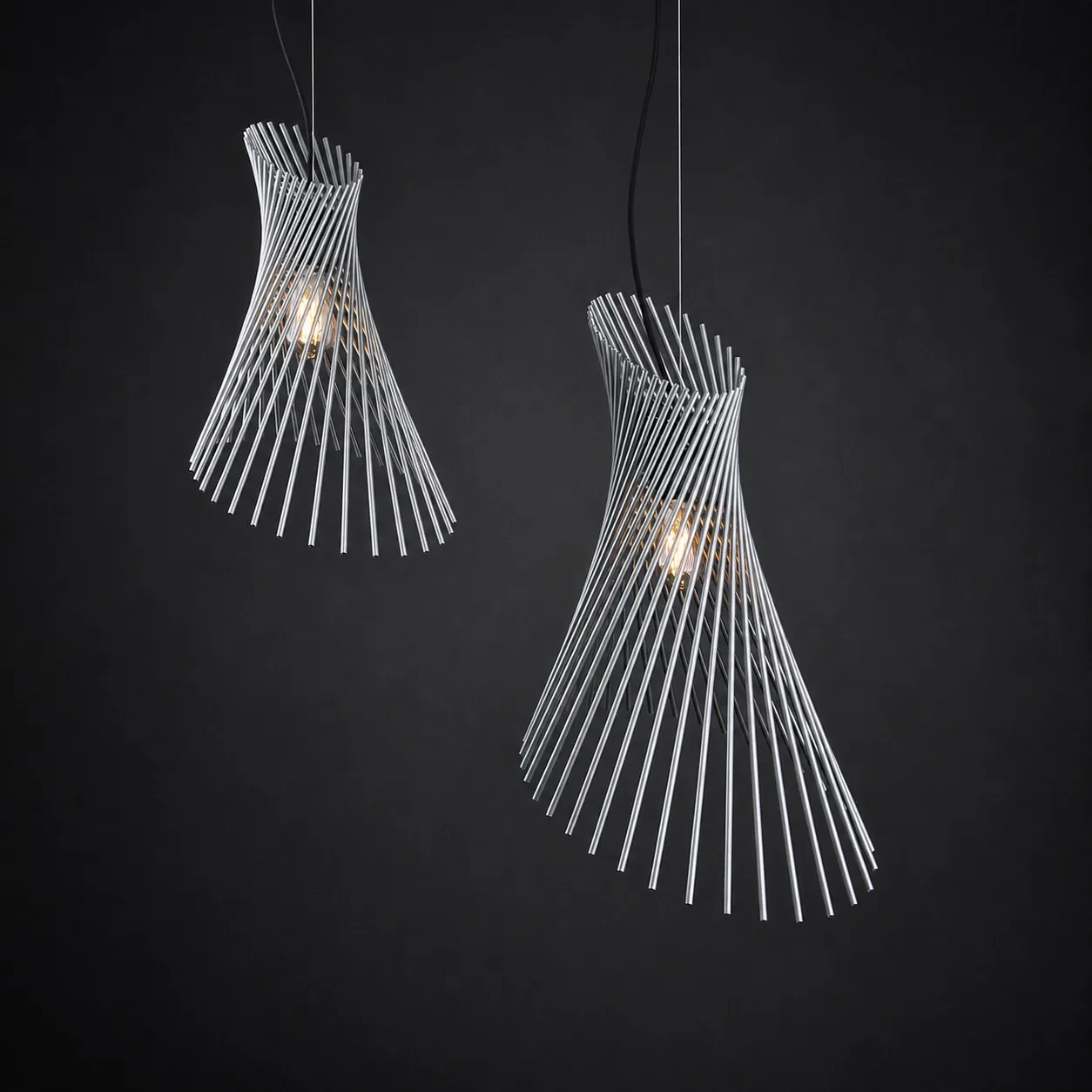 Diva pendant light, studio photo 8