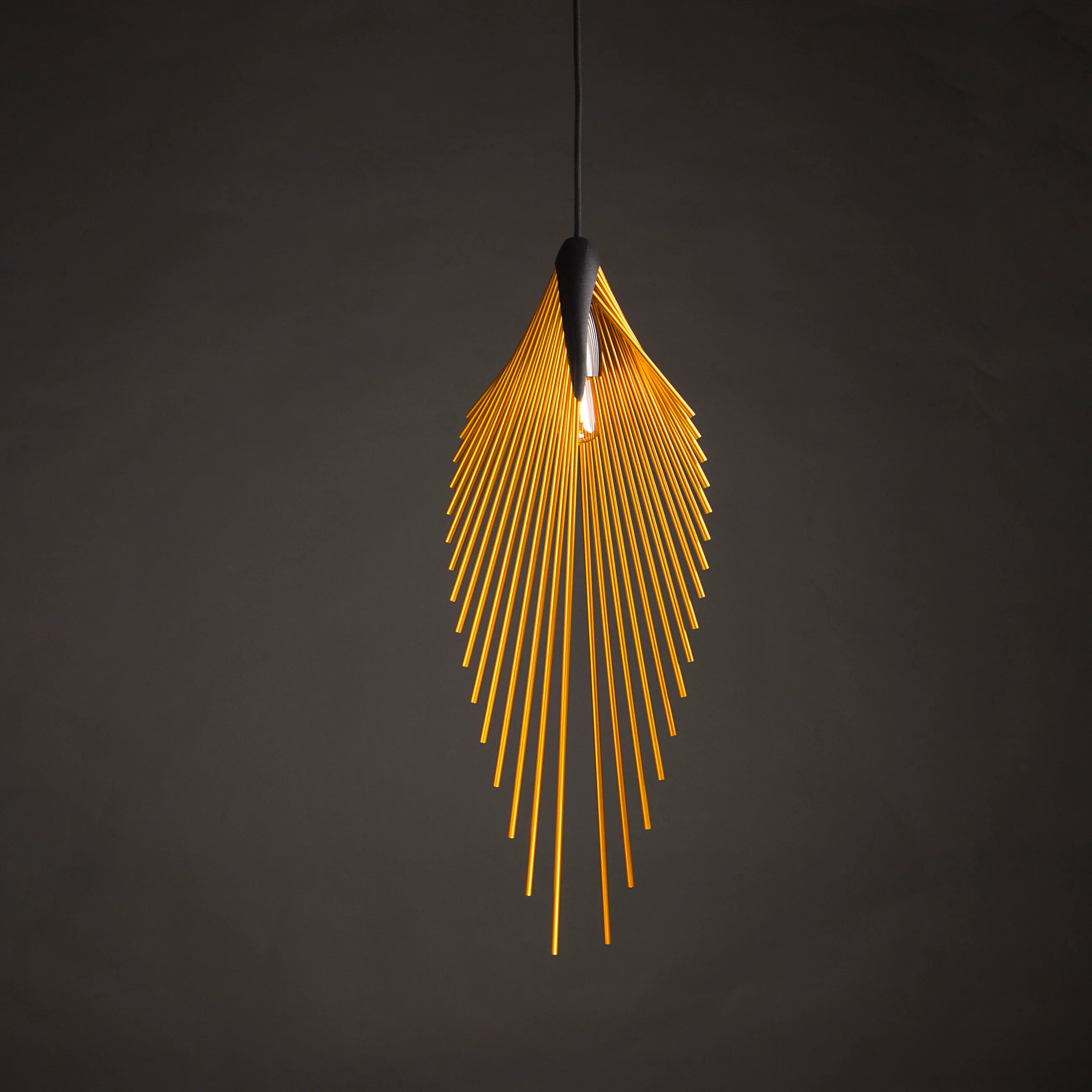 Leaf pendant light, studio photo 4